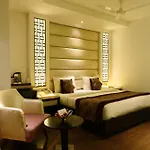 Hotel City Star - Free Airport Pickup
