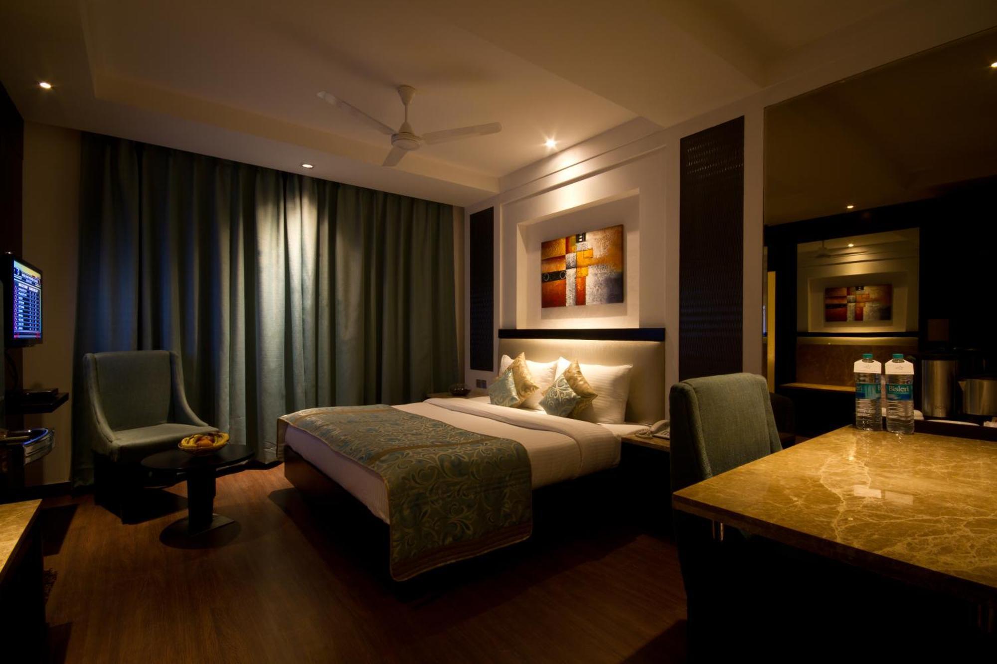 Hotel Star - Free Airport Pickup New Delhi