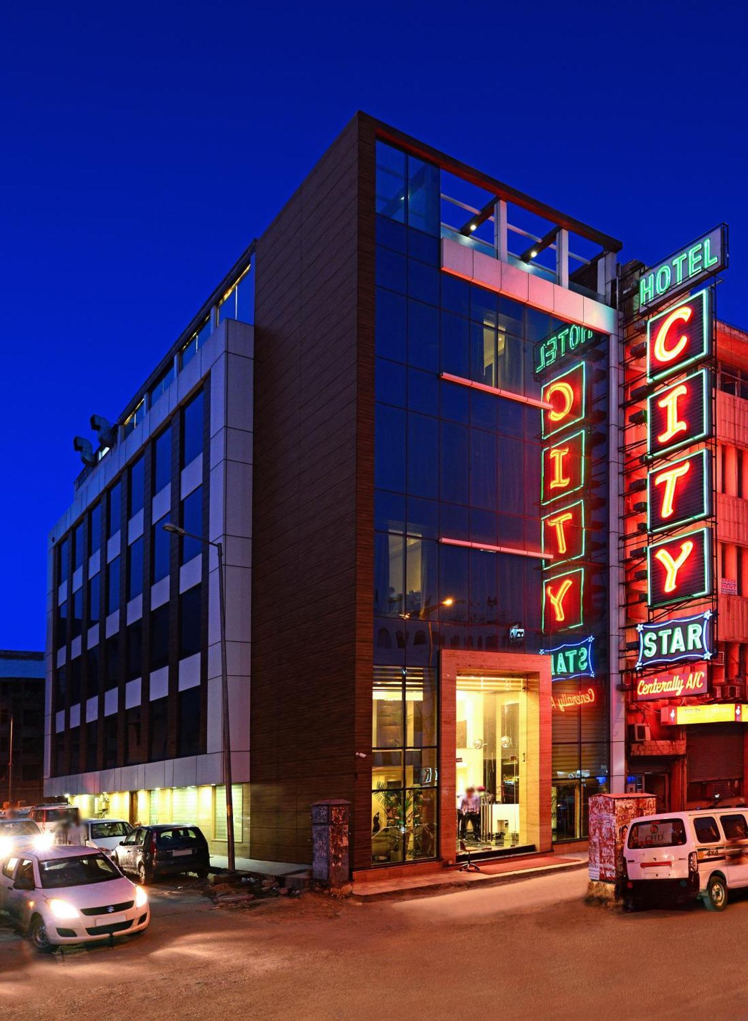Hotel Star - Free Airport Pickup New Delhi