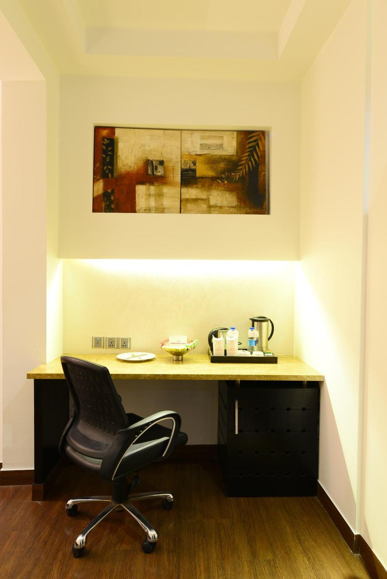 Star - Free Airport Pickup 4* New Delhi