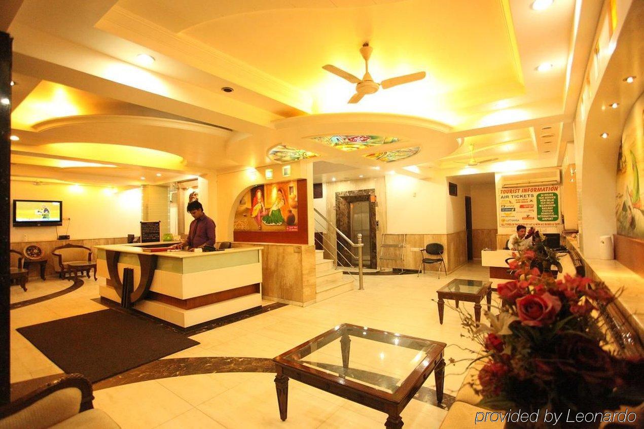 Star - Free Airport Pickup New Delhi