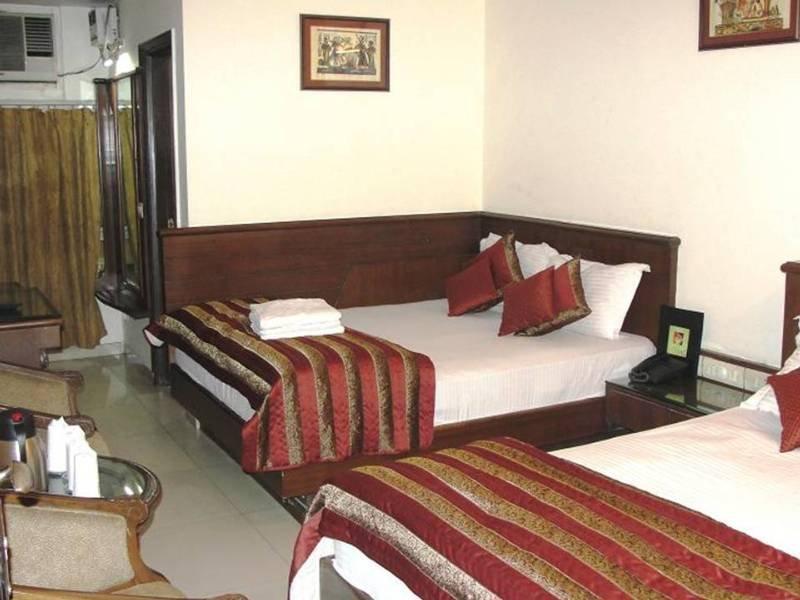 Star - Free Airport Pickup 4* New Delhi