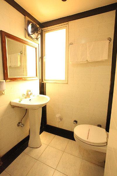 Star - Free Airport Pickup Hotel New Delhi