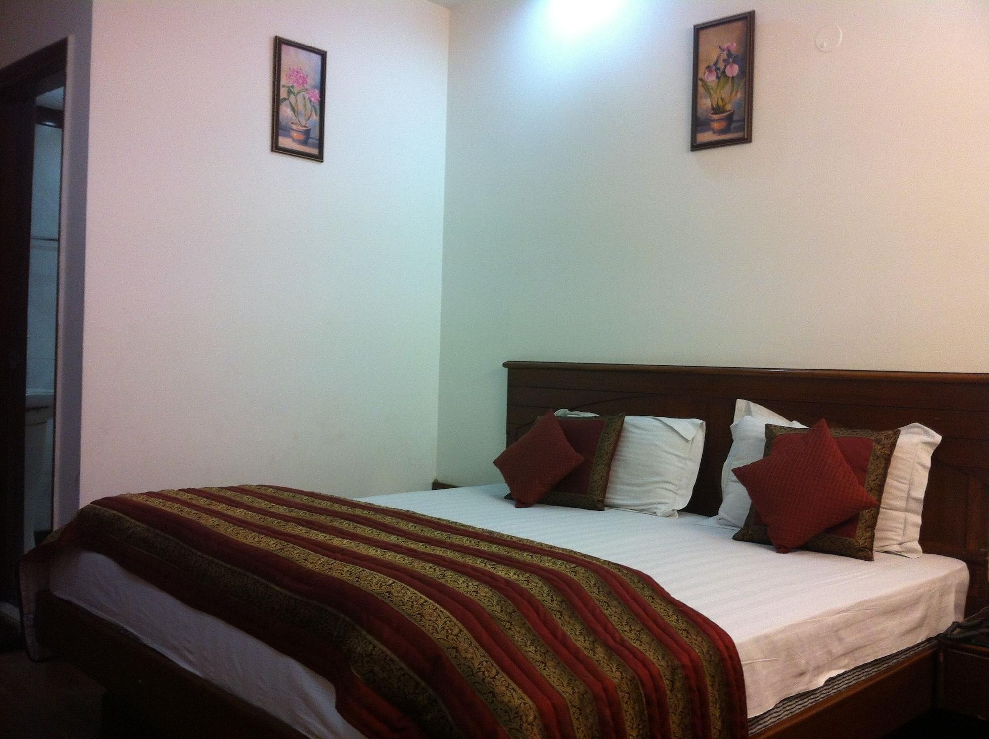 Star - Free Airport Pickup Hotel 4*